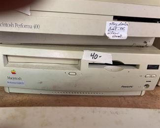 #92	Macintosh Performa  Model 400	 $40.00 
