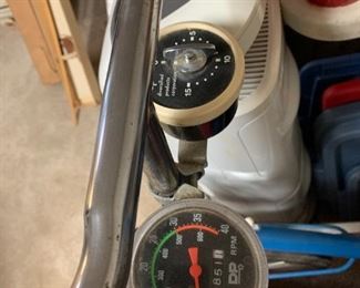 #252	DP stationary blue bike 	 $20.00 
