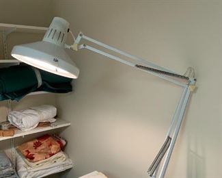#260	Clip on lamp	$20.00 
