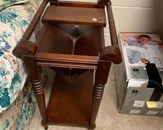#268	end table bookcase wood 15 x 20 x 22	$45 
