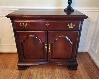 $19535"h x 39"w x 19"d