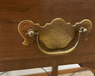 Pennsilvania House flip top desk