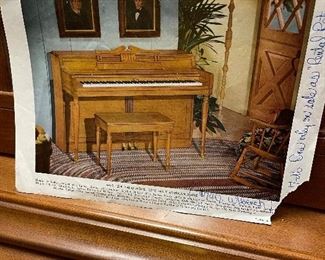 Upright Piano Wurlitzer 2020 model Maple (37" tall, 56.5" wide and 23.75" deep). Excellent working condition!