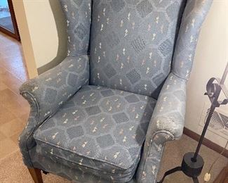 Upholstered armchair 