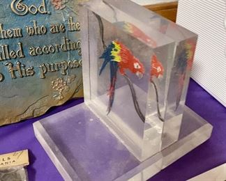 acrylic parrot book ends 