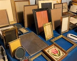 antique picture frames 