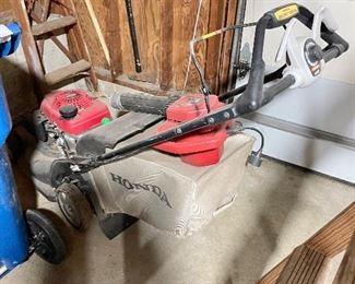 Honda lawn mower 