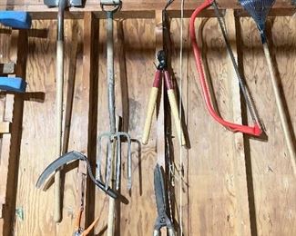 Yard tools 