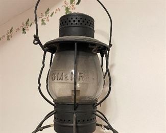 DM &NRy (Duluth Messabi and Northern Railroad) lantern