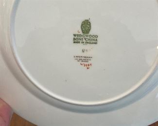 Wedgewood Bone China set ("sandringham")