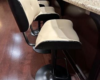 Modern swivel bar stools with adjustable height