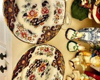 Decorative plates vintage