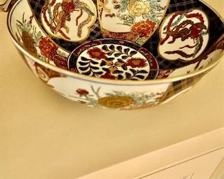 Imari bowl