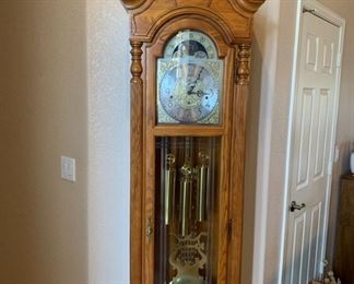 Beautiful Howard Miller Grandfather Clock
