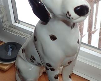 CERAMIC DOG