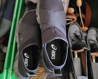 Men's Shoes, Uggs, etc.