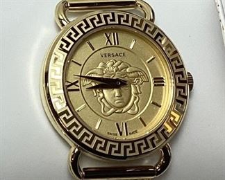 VERSACE MEDUSA GOLD LADIES WATCH, SAPPHIRE CRYSTAL LIKE NEW WITH BOX