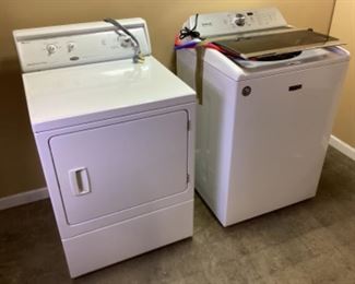 MAYTAG WASHER & AMANA DRYER