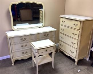DIXIE STYLE DRESSER, CHEST OF DRAWERS, NIGHSTAND AND MIRROR