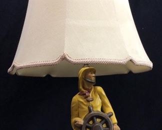 FISHERMAN FIGURINE LAMP