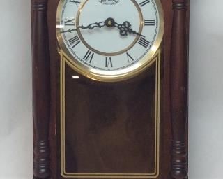 VOLLMOND BATTERY OP CLOCK