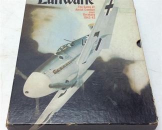 VTG. 1971 AVALON HILL CO LUFTWAFFE AERIAL COMBAT OVER GERMANY WW2 BOARDGAME