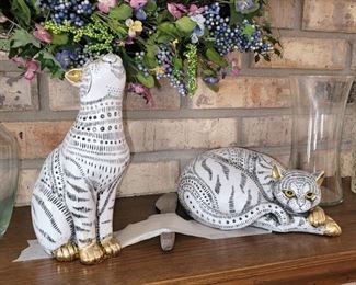 Unique cat figurines