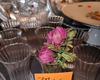 Cute place tags vases