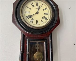 Antique and vintage clocks