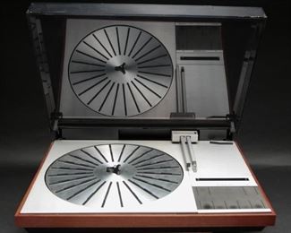 Bang & Olufsen Beogram 4002 Turntable