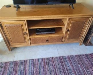 TV console that matches the end tables. very good condition