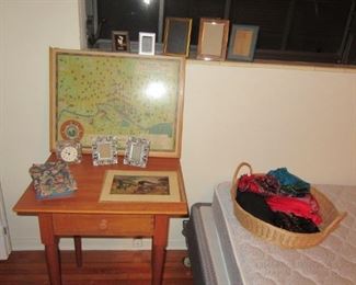 Witty signle drawer stand with frames