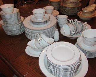 Witty platinum ring white china set