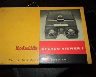Witty Kodak stereo viewer box
