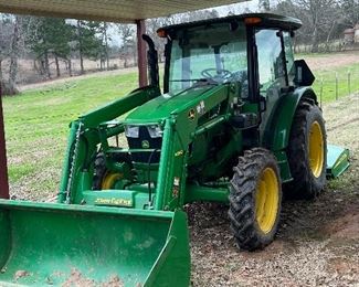 2018 John Deere Tractor 108 hours