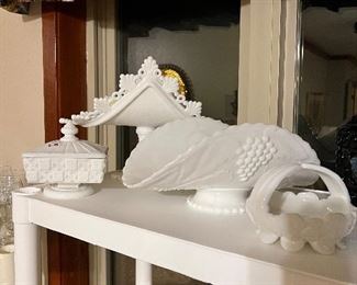 Milk glass assortment