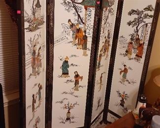 Japanese Scene Folding Wood Blind