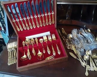 Stainless Gold Flatware