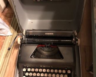 Vintage Royal Portable typewriter 