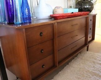 Vintage MCM Atomic Age Triple Dresser
