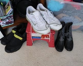 Men's Nike size 16 Shoes 