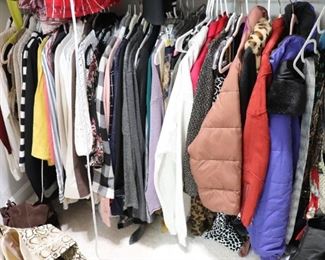 Tons of clothes for size 2 to 22  