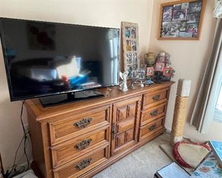 Mid century modern dresser