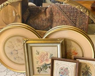 113 Gold Mirror And Floral Art
