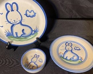121 MA Hadley Bunny Dishes
