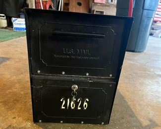 307 Mail Box With Key