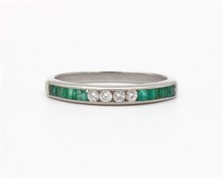 Vintage Platinum Emerald Diamond Ladies Ring Band Size 8