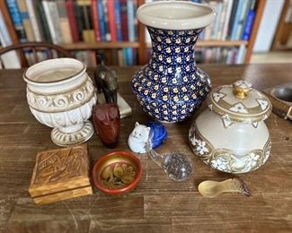 Pottery, trinkets