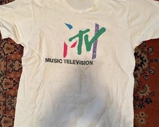 MTV tee