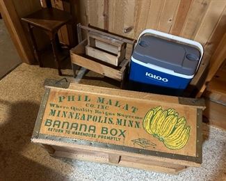 Phil Malat Banana Box with wire handles